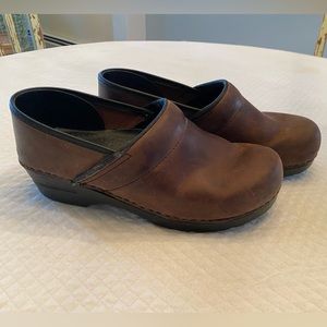 Dansko Clogs - Oiled Brown